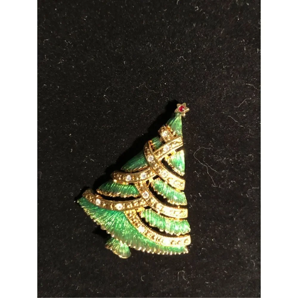 Enameled‎ Christmas Tree Pin